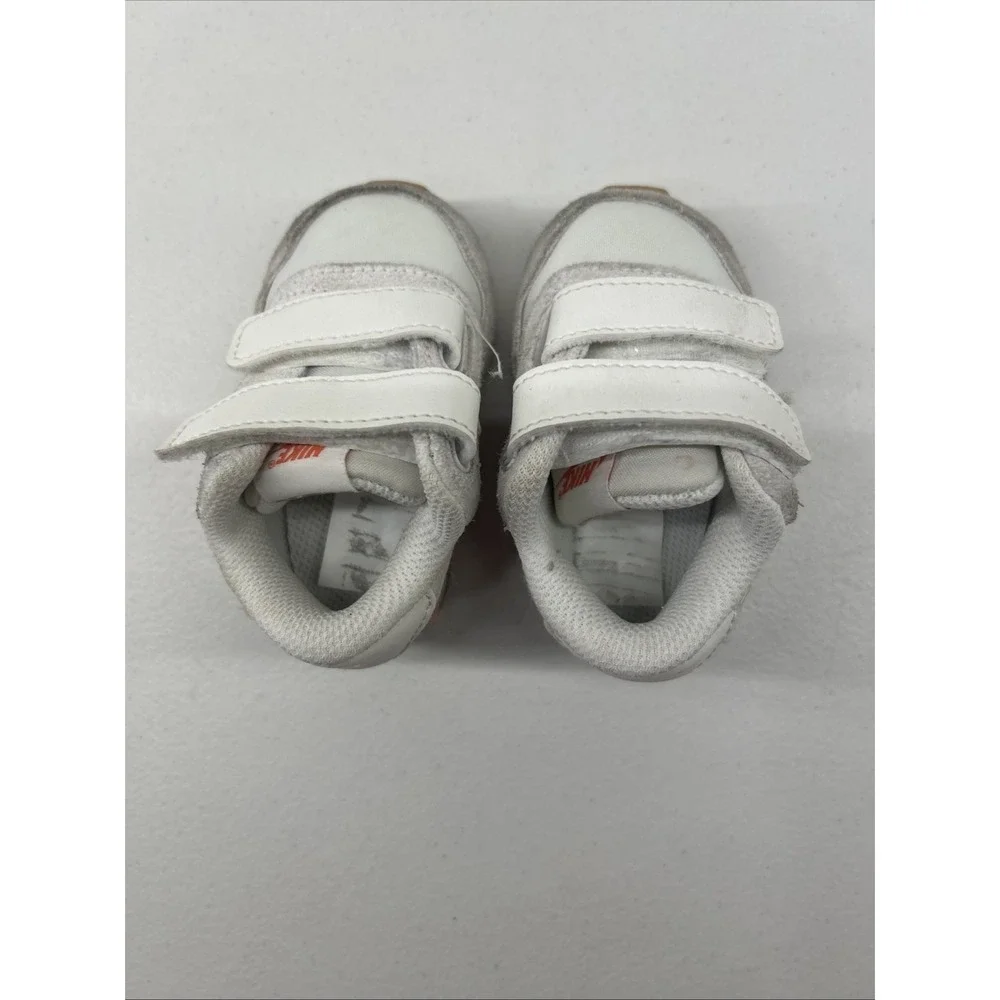 Nike MD Valiant Sneakers Toddler‎ Size 2C White Orange CN8560-103